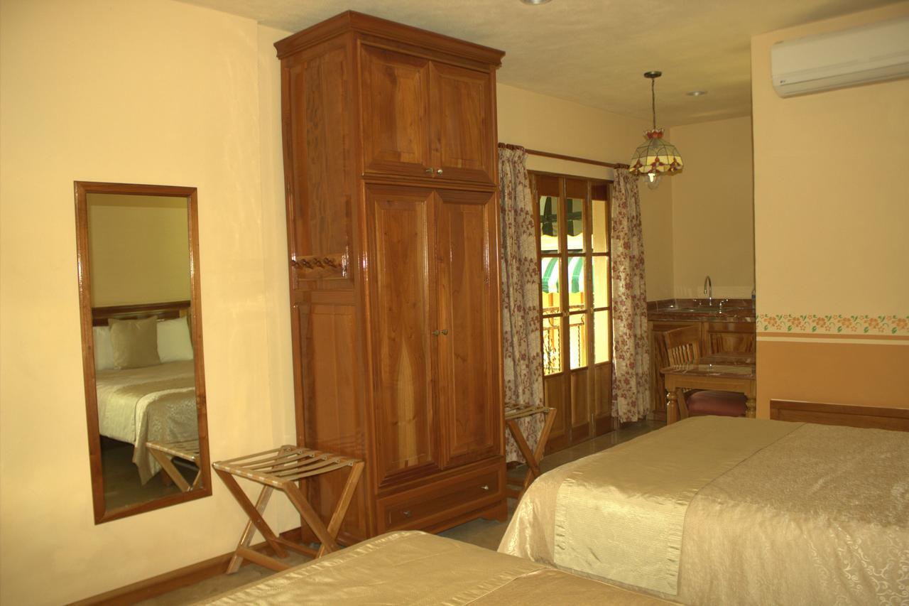 Cancun International Suites Buitenkant foto
