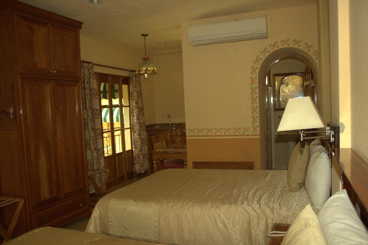 Cancun International Suites Buitenkant foto